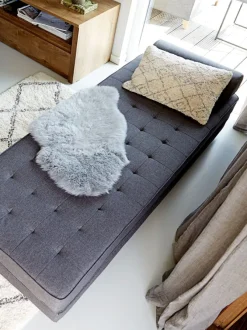 Daybed VARBJERG 190x152 mørkegråt stof/egefarve