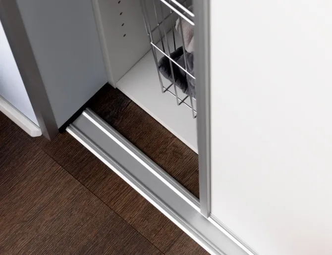 Garderobeskab DANSTRUP specialmål