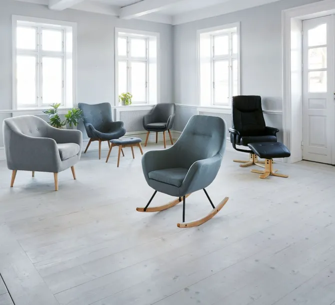 Gyngestol NEBEL lyseblåt stof