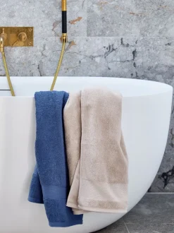 Håndklæde KARLSTAD 50x100 støvet blå KRONBORG