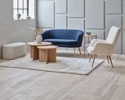 Lænestol HUNDESTED råhvid teddy/egefarve