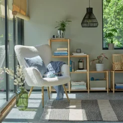 Lænestol HUNDESTED råhvid teddy/egefarve