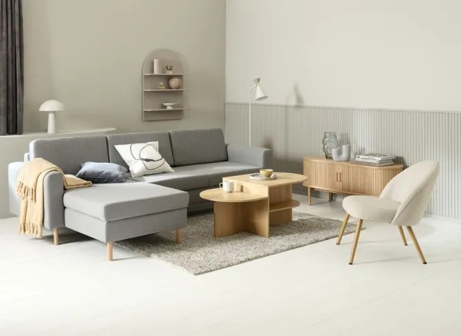 Lænestol THORUP beige stof/egefarve