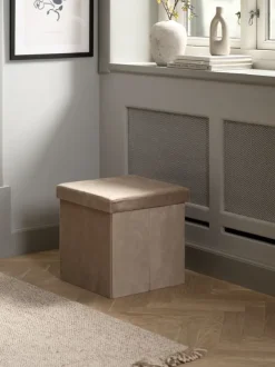 Puf AUNING 38x38 m/opbevaringsplads mørk sand velour