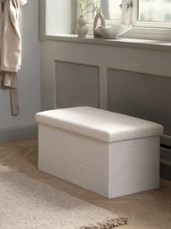 Puf NYSTED 76x38 m/opbevaringsplads råhvid teddy