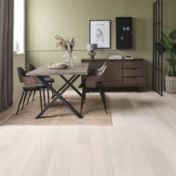 Skænk HORNBORG 2 låger 3 skuffer mørk eg