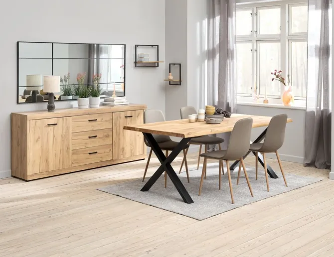 Skænk LINTRUP 2 låger 3 skuffer egefarve