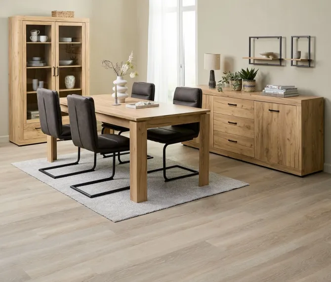 Skænk LINTRUP 2 låger 3 skuffer egefarve