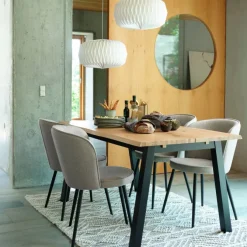 SKOVLUNDE L160 bord natur eg + 4 RISSKOV stole lysegrå