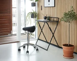 Skrivebordsstol SALTOFTE sort/krom