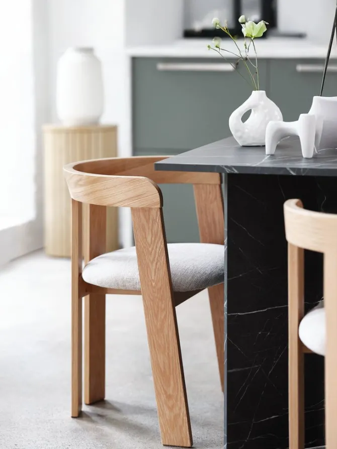 Spisebordsstol BOVRUP eg/beige stof