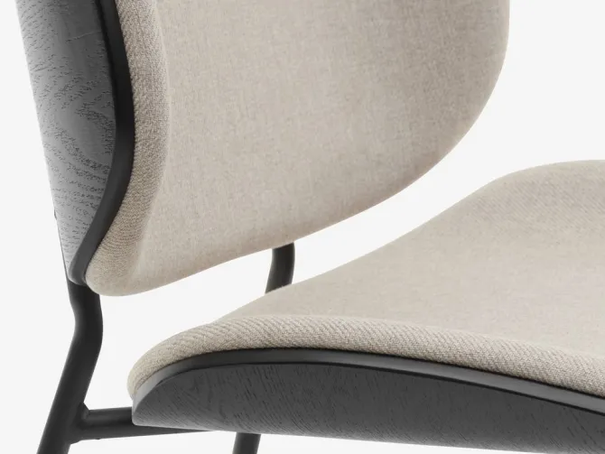 Spisebordsstol TESTRUP lys sand/sort