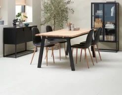 Vitrineskab VIRUM 2 låger sort